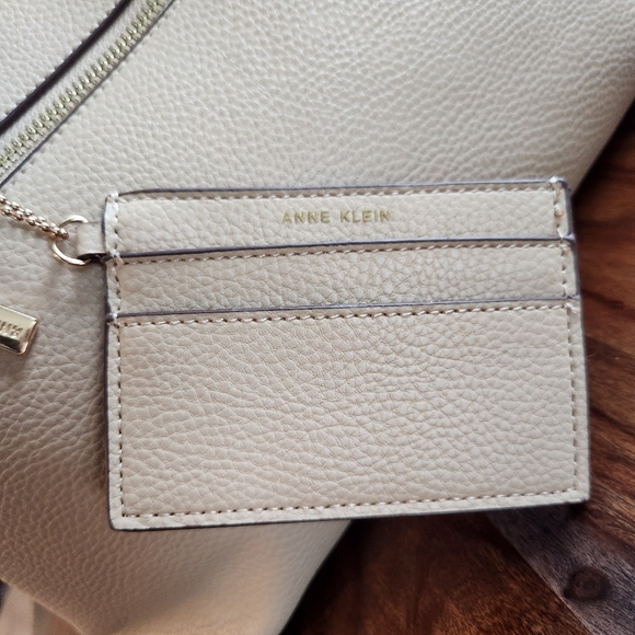 Classy Anne Klein Bag Clutch Purse Cream with Wallet and Pretty Tie - Picture 5 of 16